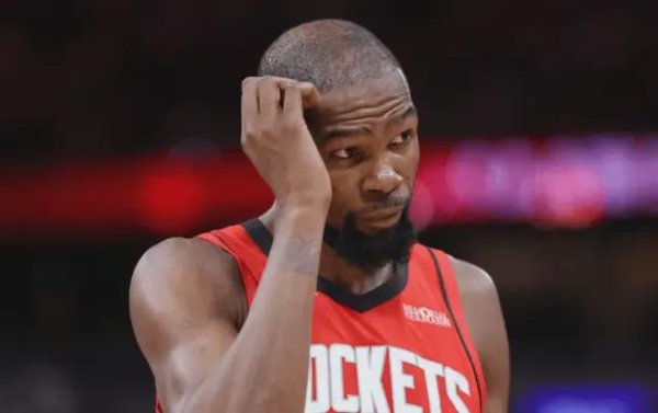 柳荷投资 场均3.5分5.5板！敢拒绝1亿合同，费尔顿谈伊森，火箭已给足尊重